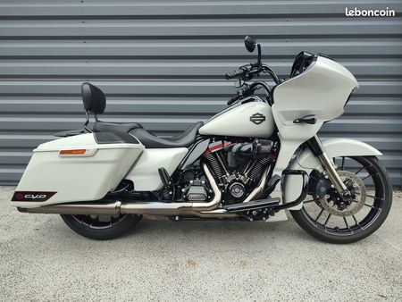 HARLEY DAVIDSON harley-davidson-road-glide-cvo-117ci-1923cm3 Used - the  parking motorcycles