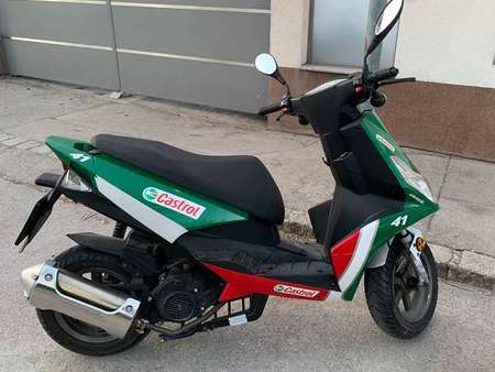 GENERIC generic-xor-125-roller-scooter Used - the parking motorcycles