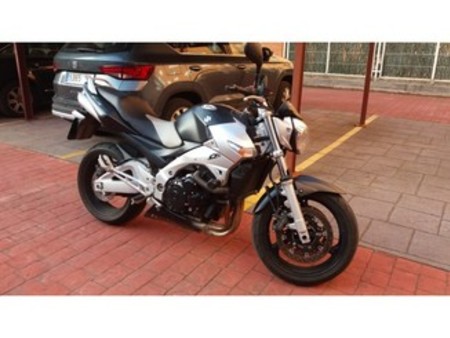 SUZUKI SUZUKI GSR 750 MOTORRAD , Gebrauchtmotorrad