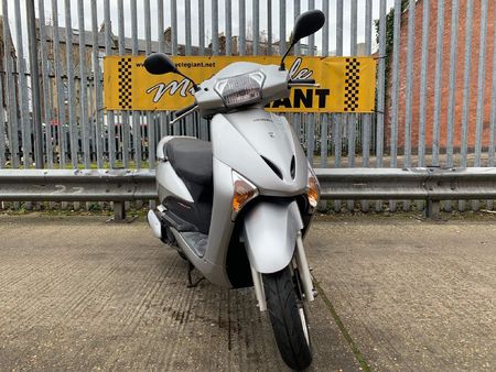 honda lead 110 tweedehands - Zoeken naar een tweedehands moto - De Parking- Moto
