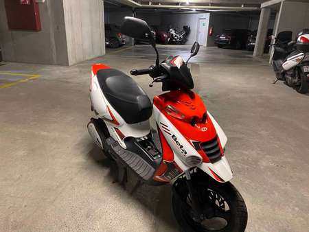 BETA scooter-50cc-beta - parking
