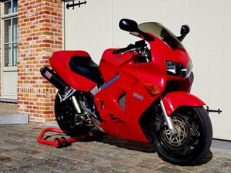Honda Vfr 800 Belgium Used Search For Your Used Motorcycle On The Parking Motorcycles
