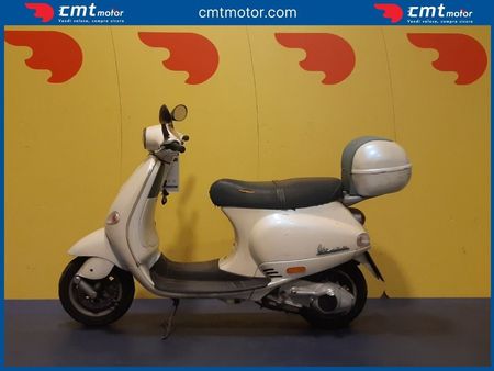 piaggio vespa et4 wit tweedehands - Zoeken naar een tweedehands moto - De  Parking-Moto