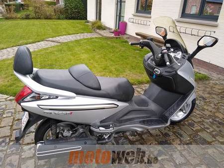 SYM AV SYM GTS 250I 2008 tweedehands - De Parking