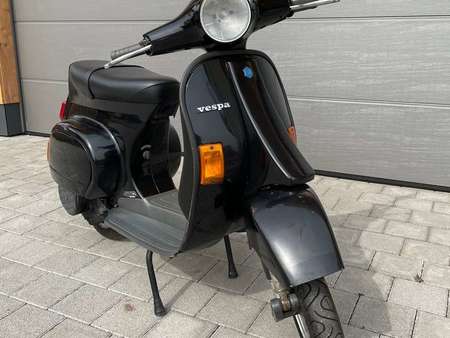 piaggio vespa pk 50 black used – Search for your used motorcycle on the  parking motorcycles