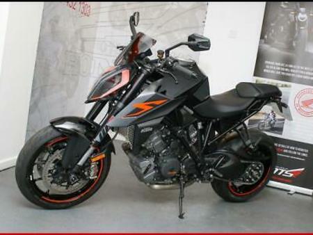 KTM SUPER DUKE Used - the parking 