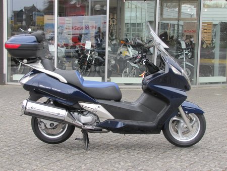 honda silverwing 600 germany used – Search for your used motorcycle on the  parking motorcycles