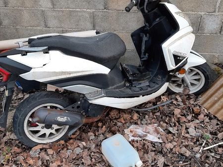 TNT MOTOR scooter-50cc-tnt-grido-pour-pieces Used - the parking