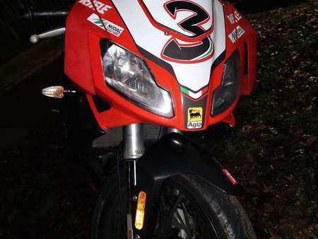 aprilia sports 50 rs italy used – Search for your used motorcycle on the  parking motorcycles