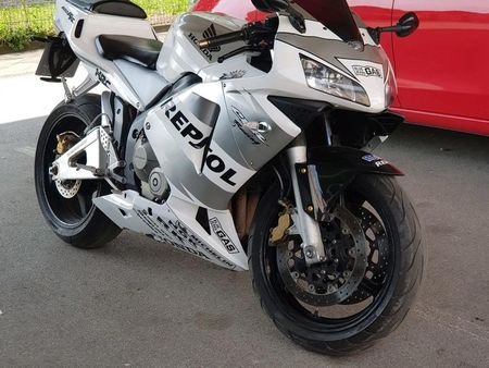 HONDA honda-cbr600rr-pc37-repsol-edtion-in-weiss Used - the 
