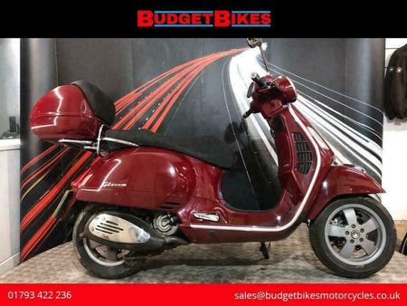 piaggio vespa gts 250 tweedehands - Zoeken naar een tweedehands moto - De  Parking-Moto