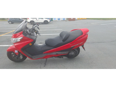 suzuki burgman 400 rood tweedehands - Zoeken naar een tweedehands moto - De  Parking-Moto