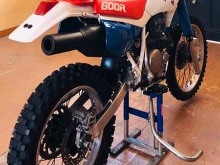 HONDA hondaxr600rdallaposaranuovissima Gebrauchtmotorrad