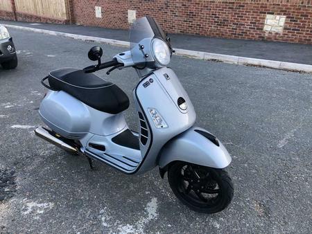 piaggio vespa gts 250 tweedehands - Zoeken naar een tweedehands moto - De  Parking-Moto
