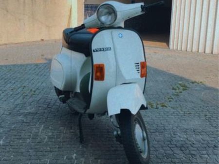 piaggio vespa 50cc d'occasion - Recherche de moto d'occasion - Le  Parking-Moto
