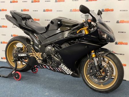 Yamaha R1 2008 Preto YAMAHA YZF R1 (2008 2009) Specs, Performance