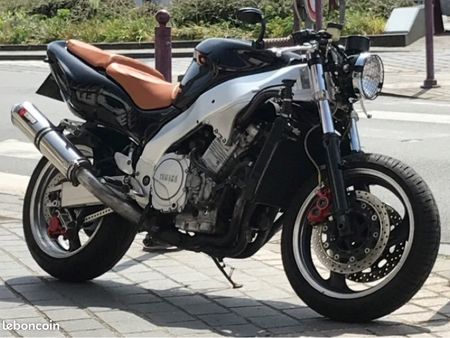 Poignées lateraux de réservoir moto Yamaha YZF 1000 R Thunderace Motea Grip M noir 