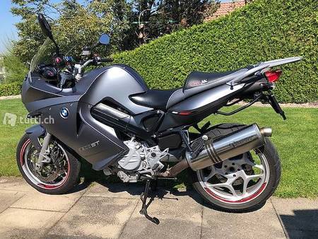 BMW bmw-f800-st-mit-akrapovic occasion - Le Parking