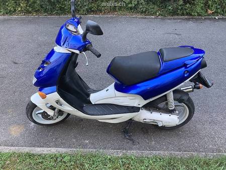 aprilia sr 50 switzerland used – Search for your used motorcycle on the  parking motorcycles