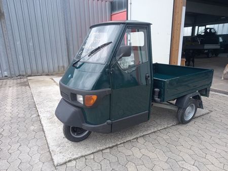 PIAGGIO dunkelgrune-piaggio-ape-50-mit-25-km-h-mofa-zulassung-antrieb ...