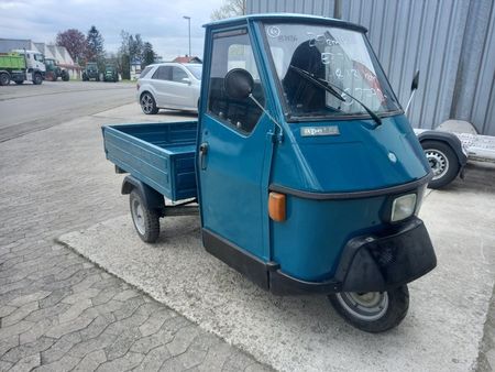 PIAGGIO petrolfarbige-piaggio-ape-50-mit-25-km-h-zulassung-mofa-schein ...