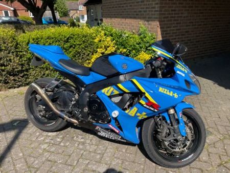 SUZUKI suzuki-gsxr-600-k6-2006-rizla Used - the parking motorcycles