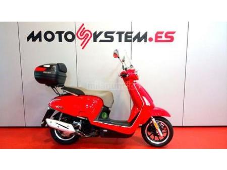 Vente d'occasion scooter 125cc KYMCO Like type vespa - Vente et location de  deux-roues sur Hyères - AMOTOS