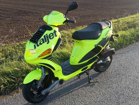 ITALJET italjet-formula-50-roller-scooter-in-gelb-gebraucht-in