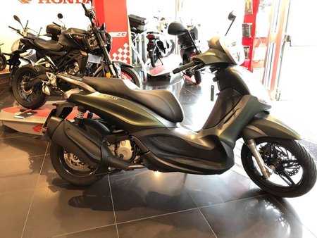 piaggio beverly 350ie green used – Search for your used motorcycle on the parking  motorcycles