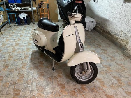 piaggio vespa 50 special white italy used – Search for your used motorcycle  on the parking motorcycles