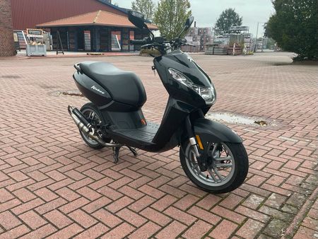 peugeot speedfight germany used – Search for your used motorcycle on the  parking motorcycles