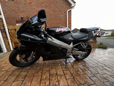 kawasaki zx 7r black used – Search for your used motorcycle on the 